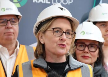 ARO’dan Victoria yangın mağdurlarına kampanya: Eyalet Başbakanı Allan, bölgede  ‘Afet’ ilan etti