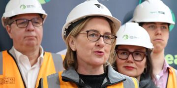 ARO’dan Victoria yangın mağdurlarına kampanya: Eyalet Başbakanı Allan, bölgede  ‘Afet’ ilan etti