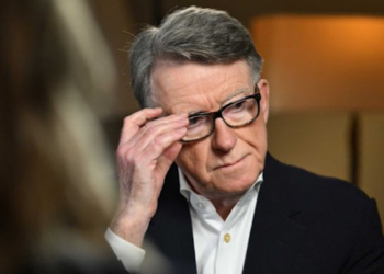 Britanya’nın eski ABD büyükelçisi Epstein dosyasından gözaltında