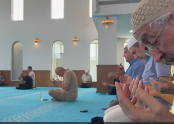 Avustralya’da ilk teravih:Mabedler doldu taştı, eller mazlumlar için kalktı