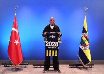 Fenerbahçe Talisca ile yeni sözleme imzaladı