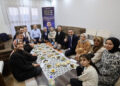 AKP’li Bakan’dan Erdoğan afişi ve reklamlı iftar sofrası