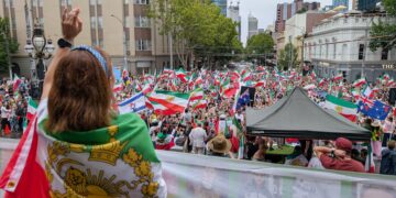 Avustralya’daki İranlılar sokağa çıktı: Sevinç ve tedirginlik bir arada