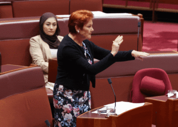 Senato’dan, Hanson’a 2. kınama: Dışişleri Bakanı Wong’un önergesi kabul edildi: “Müslümanları hedef alamazsın”