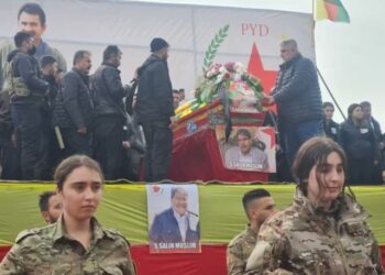 Cenazeye Bakırhan ve Zana da katıldı: Kürt siyasetçi Salih Müslim, oğlunun yanına defnedildi