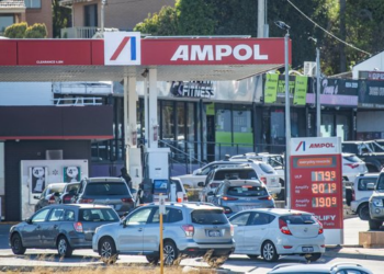 Petrol krizi korkusu: Avustralya’da benzin paniği!