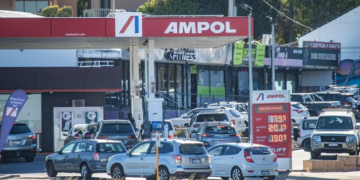 Petrol krizi korkusu: Avustralya’da benzin paniği!