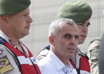 Mehmet Dişli’den Hulusi Akar’a çağrı: “Cevap ver; kafana silah dayadım mı?”