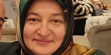 Dini sohbet yaptığı için ceza verilen kanser hastası Nermin öğretmen cezaevinde