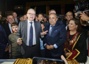 Ramazan pazarını ziyaret eden Başbakan Albanese:“Müslüman Avustralyalılar nesiller boyu ulusumuza büyük katkılar sağladı”