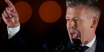 16 yıllık Orban rejimini yıkan Magyar’dan Trump’a rest: Ben aramayacağım, o arayabilir