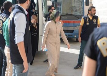 KHK’lılara ev baskını: Dört öğretmen, iki asker ve bir polis tutuklandı