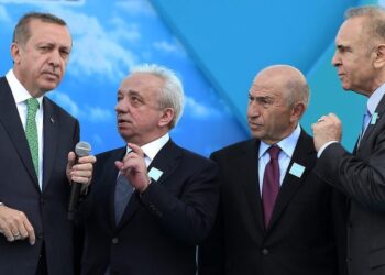 Saray, yandaş 5 şirketin vergi borcunu 128 kez sildi: 18 yılda 200 milyar dolarlık vergi