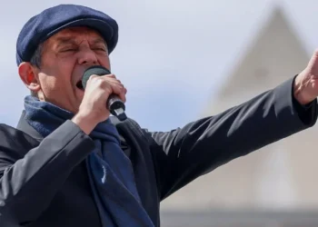 Özgür Özel’den Erdoğan’a ara seçim cevabı:”Sen kim oluyorsun ?”