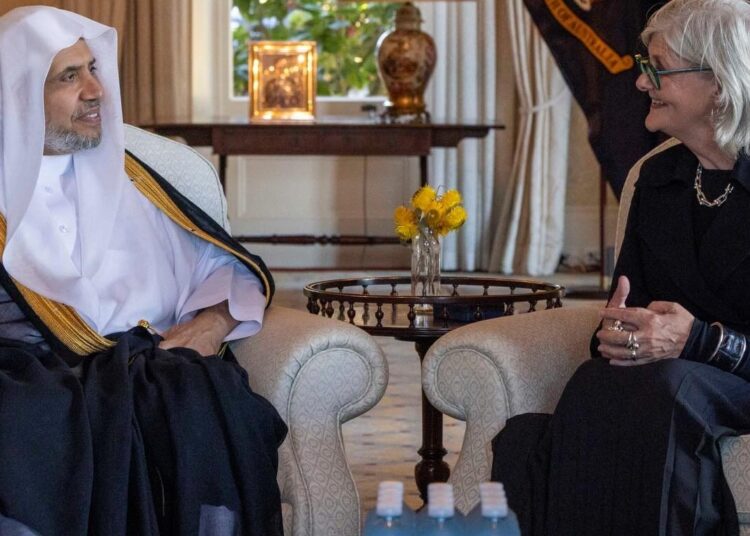 Genel Vali Mostyn’den Müslüman Dünya Birliği Genel Sekreteri’ne kabul: Admiralty House’da “barış, diyalog ve birlik” mesajı