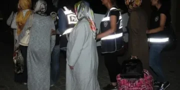 Cadı avıyla kadınlara ev baskını: 25 kişi gözaltına alındı