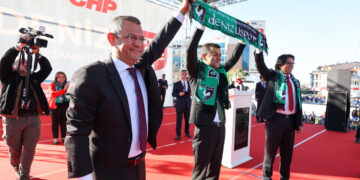 CHP’de istifa depremi sürüyor: Denizli Büyükşehir ile 14 ilçe Belediye Başkanı istifa etti