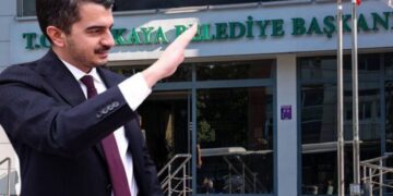 Çankaya CHP’li Belediye Başkanı havalimanında gözaltına alındı