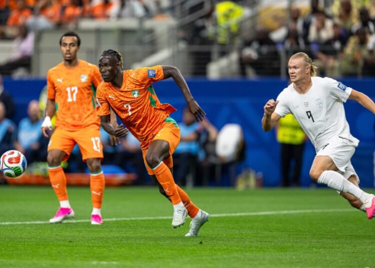 260630 Odilon Kossounou of Côte dIvoire and Erling Braut Haaland of Norway during the FIFA World Cup 2026 round of 32 football match between Côte dIvoire and Norway on June 30, 2026 in Dallas. .Photo: Jon Olav Nesvold / BILDBYRÅN / COP 217 / VG0975.bbeng fotboll football soccer fotball vm fotbolls-vm fotball-vm fotbolls-vm 2026 fifa world cup 2026 16-delsfinale round of 32 arlington texas norge norway elfenbenskusten elfenbenskysten ivory coast (Photo by JON OLAV NESVOLD/Bildbyran/Sipa USA)