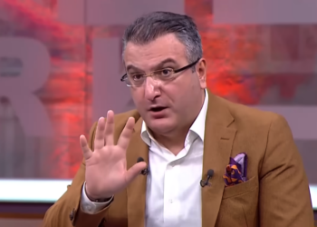 ‘Şantaj’ suçlamasından Yandaş Cem Küçük gözaltına alındı