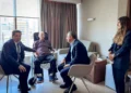 Özgür Özel, Hikmet Çetin’i hastanede ziyaret etti