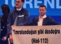 Pankartla ayeti hatırlattı, Cumhurbaşkanı’na hakaretten tutuklandı