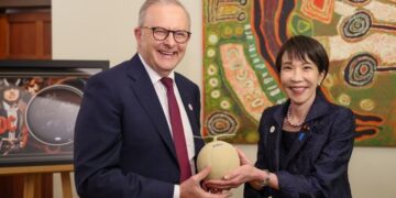 Başbakan Albanese’nin “kavun” şakası tartışmaya dönüştü: Japonya krizi büyütmedi