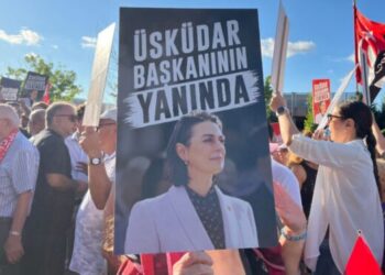 Belediye Başkanı Sinem Dedetaş, tek kişilik ‘kuyu tipi’ hücresinde