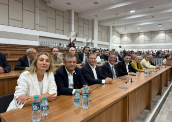 Özel’den İmamoğlu davasına tepki: Rezaletin daniskası, bu devran böyle sürmez