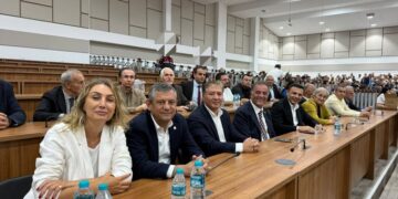 Özel’den İmamoğlu davasına tepki: Rezaletin daniskası, bu devran böyle sürmez