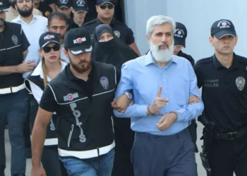 Rejim yargısı karar verdi:Mahkemede “Bizi susturmak istiyorlar” diyen Kuytul Hoca ve eşi tutuklandı