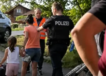 İsviçre’nin iade ettiği Bahar Yalçınkaya, 15 aylık bebeğiyle tutuklandı