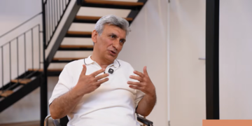 Türkiye’da “Terörist” diye yaftalandı, İsveç “Saygıdeğer Profesör” dedi: Prof. Dr. Akdemir şimdi Linköping Üniversitesi öğrenci yetiştiriyor
